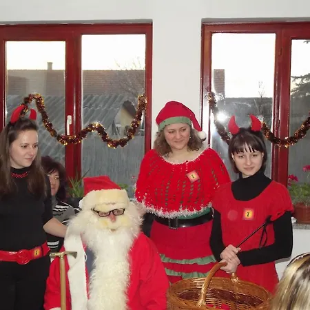 게스트하우스 Hollokoi Vendeghaz Abaújszántó