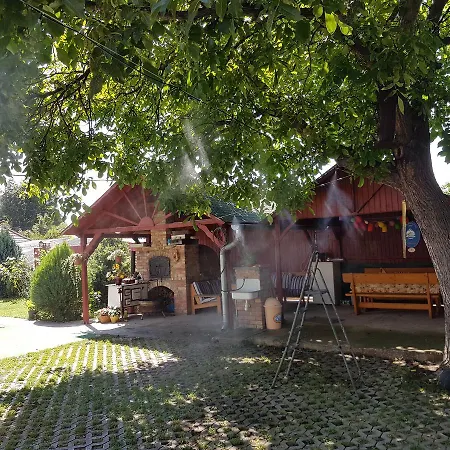 Hollokoi Vendeghaz